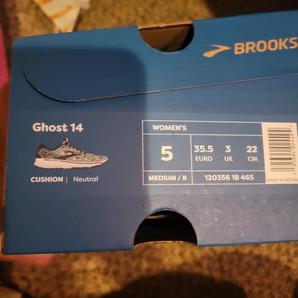 Brooks Tennis Shoes